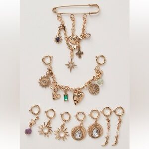 Free People Maxx-Ed Out Shoe Charm Pack- Gold Sun